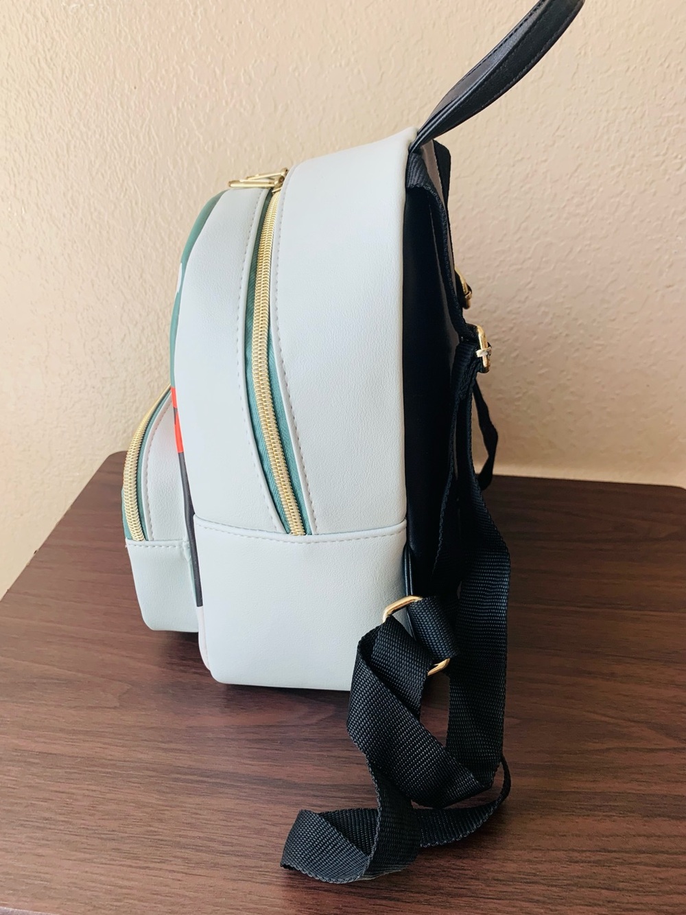 FUNKO Exclusive Star Wars Boba Fett Classic Helmet Mini Backpack - Picture 4 of 8